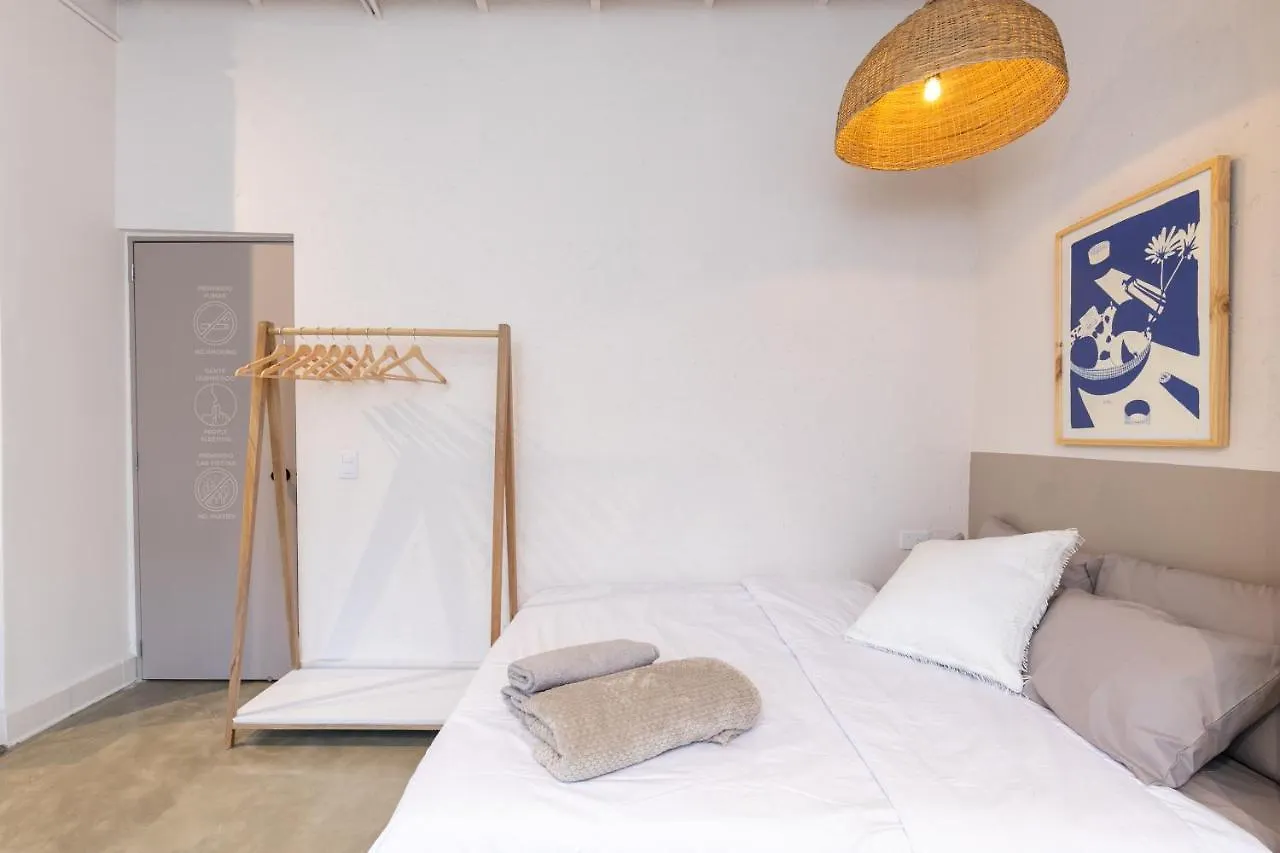 Primavera - Studios Medellín Apartmán