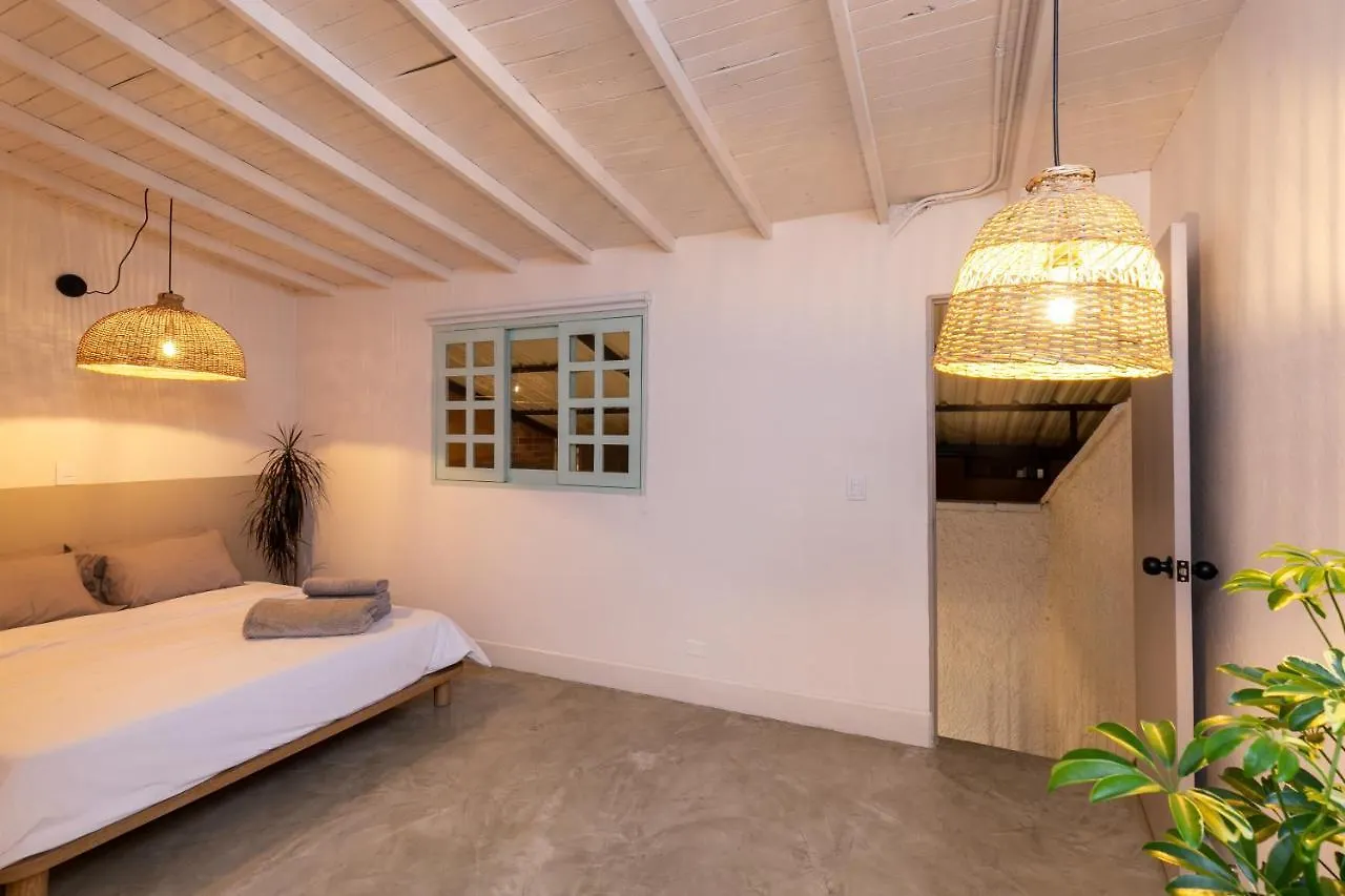 Primavera - Studios Medellín Kolumbie