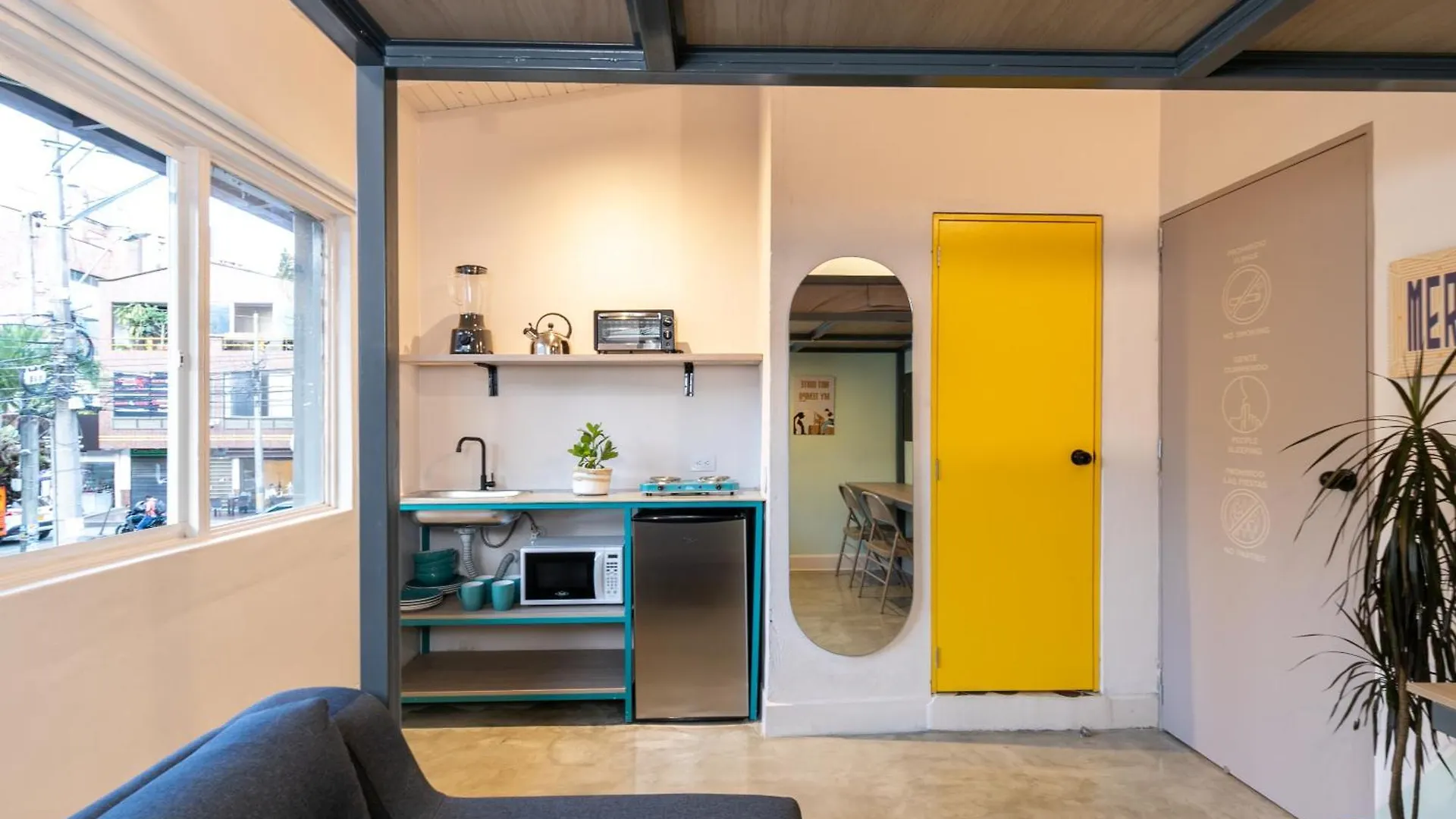 Primavera - Studios Medellín Apartmán
